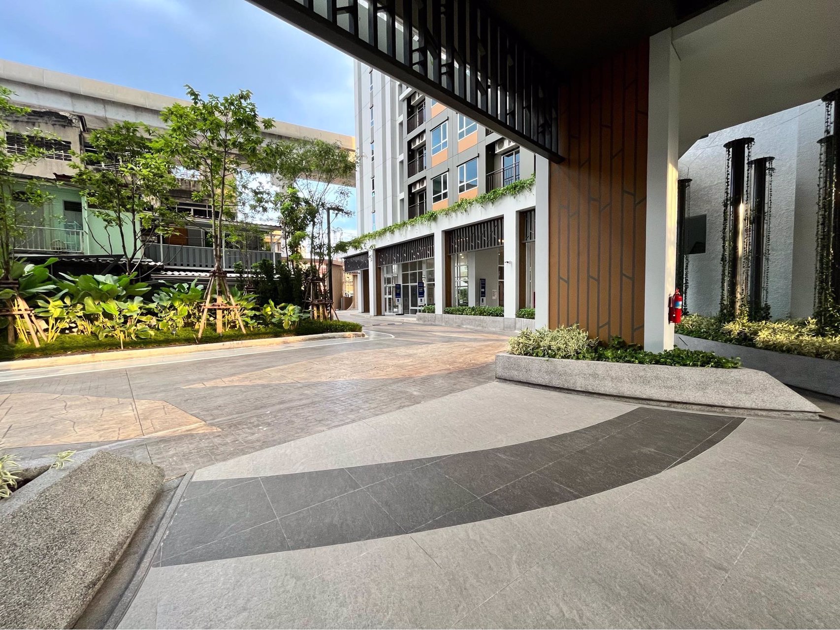 คอนโดลุมพินีเพลส-เตาปูน-อินเตอร์เชนจ์