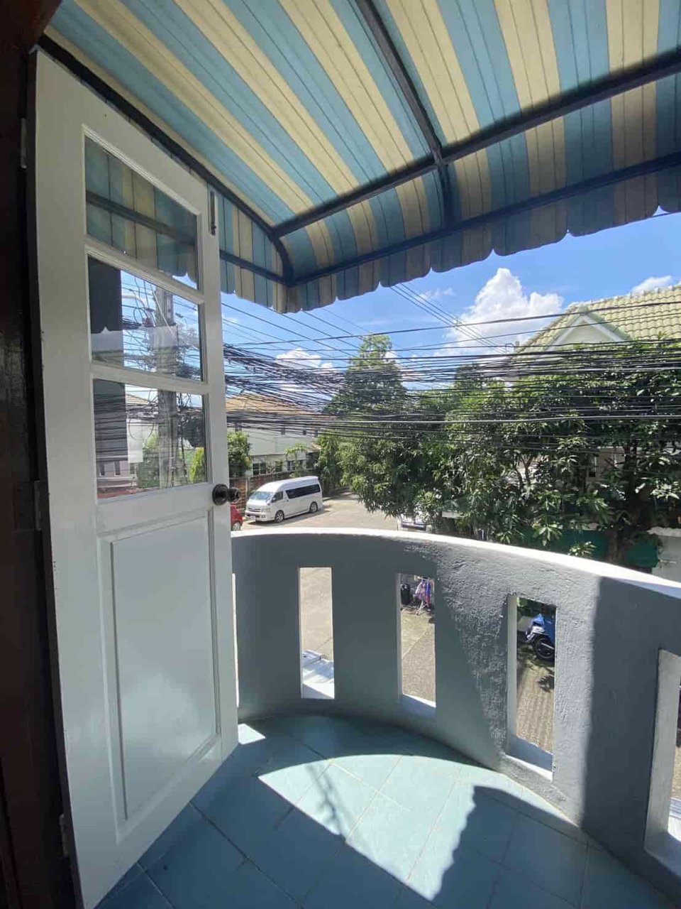 ขายทาวน์เฮ้าส์-2-ชั้น-เนื้อที่-23-ตรวา-หมู่บ้านสินทรัพย์-1-รังสิต-คลอง4-บ้านหลังมุม