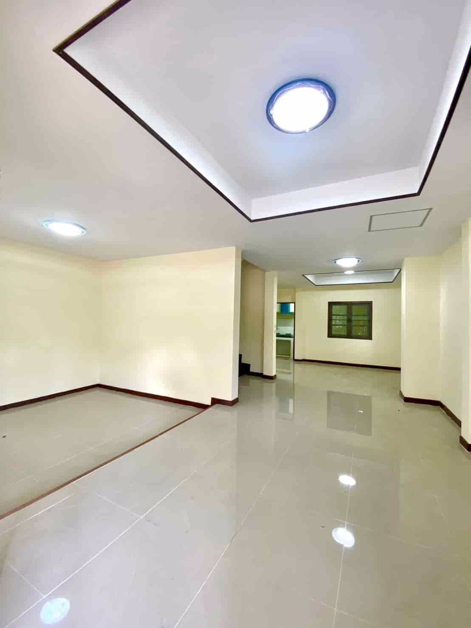 ขายทาวน์เฮ้าส์-2-ชั้น-เนื้อที่-23-ตรวา-หมู่บ้านสินทรัพย์-1-รังสิต-คลอง4-บ้านหลังมุม