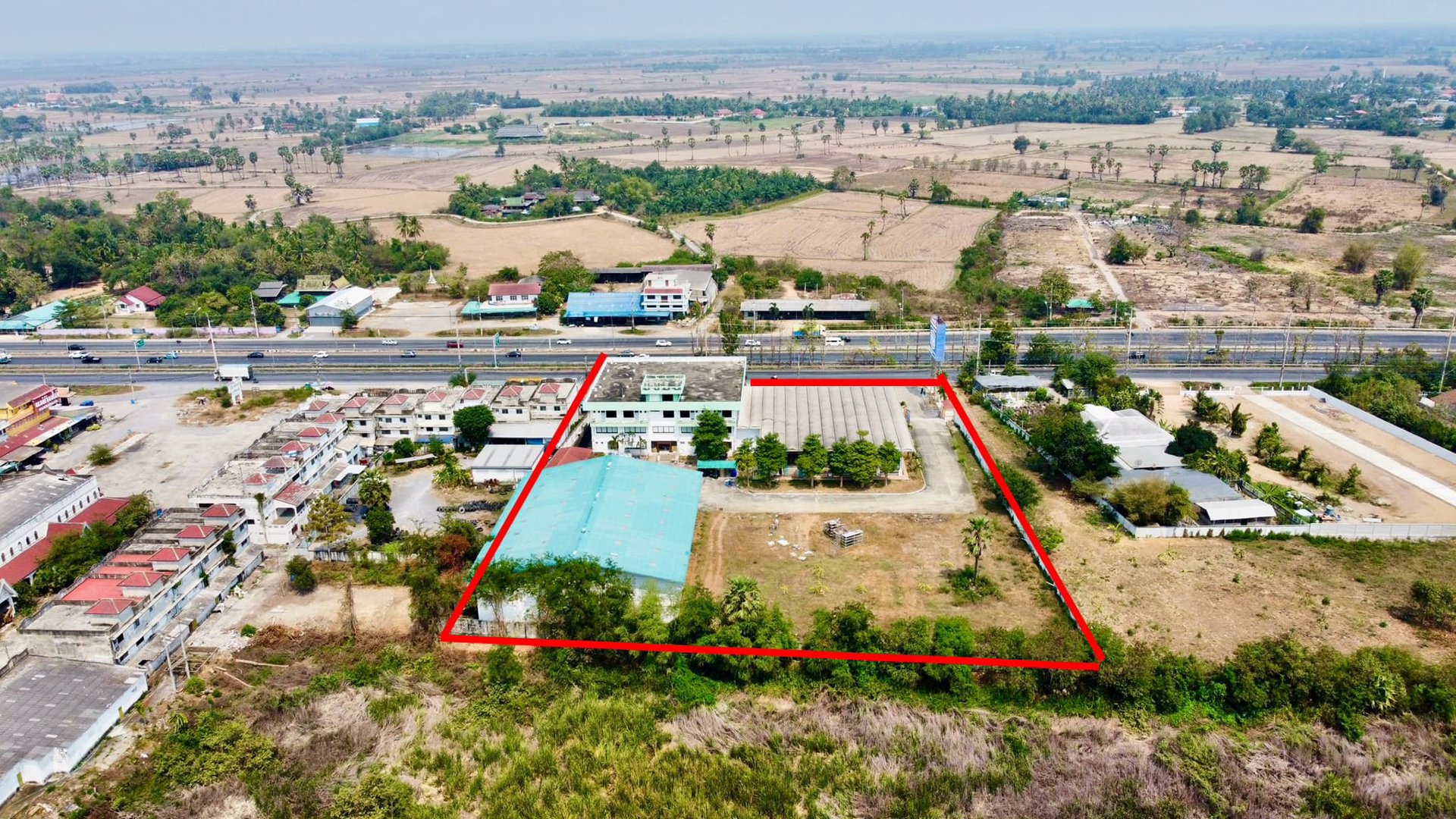 ขายที่ดินพร้อมสิ่งปลูกสร้าง-ติดถนนเพชรเกษม-เพชรบุรี-ใกล้เขาย้อย