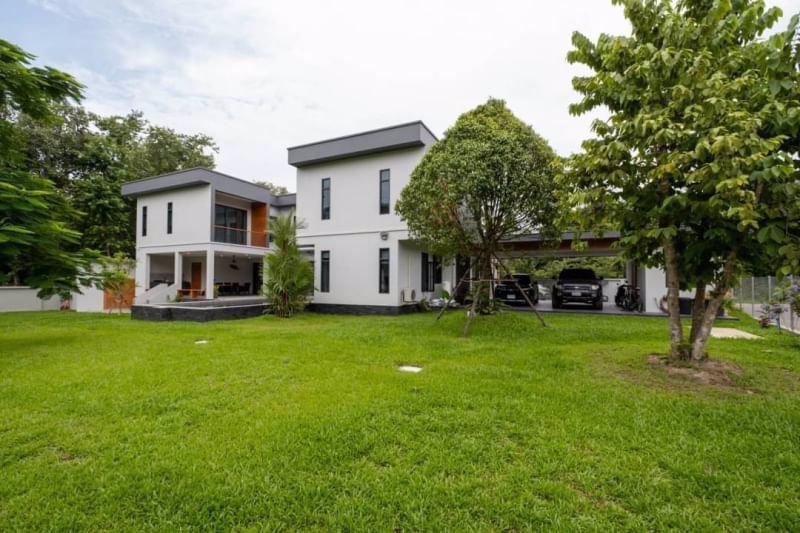 ขายบ้านหรูพูลวิลล่า-4-ห้องนอน-ในอำเภอหางดง-จังหวัดเชียงใหม่