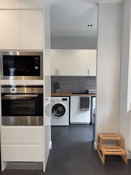 house-for-sale-in-windmill-park-new-detached-house-private-swimming-pool-patio-deck-garden