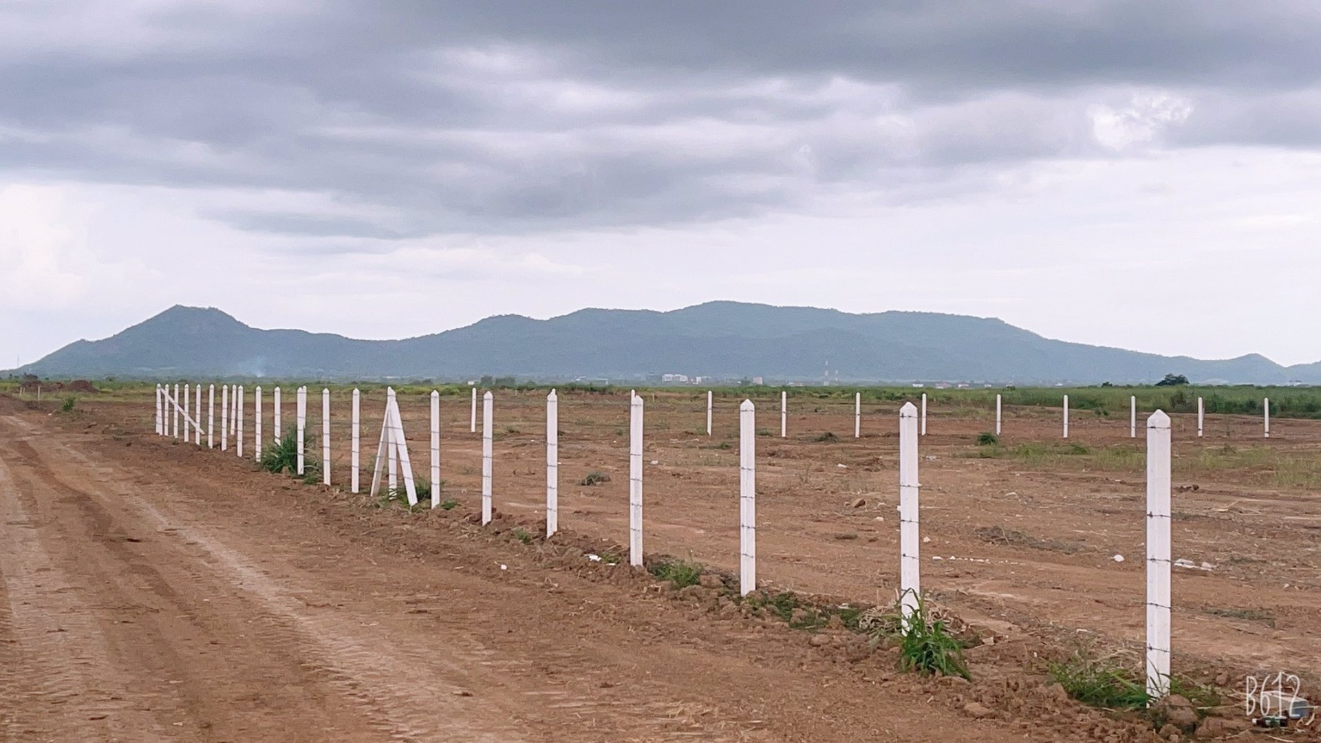 ที่ดินแบ่งขาย-ตไร่ใหม่พัฒนา-อชะอำ-จเพชรบุรี