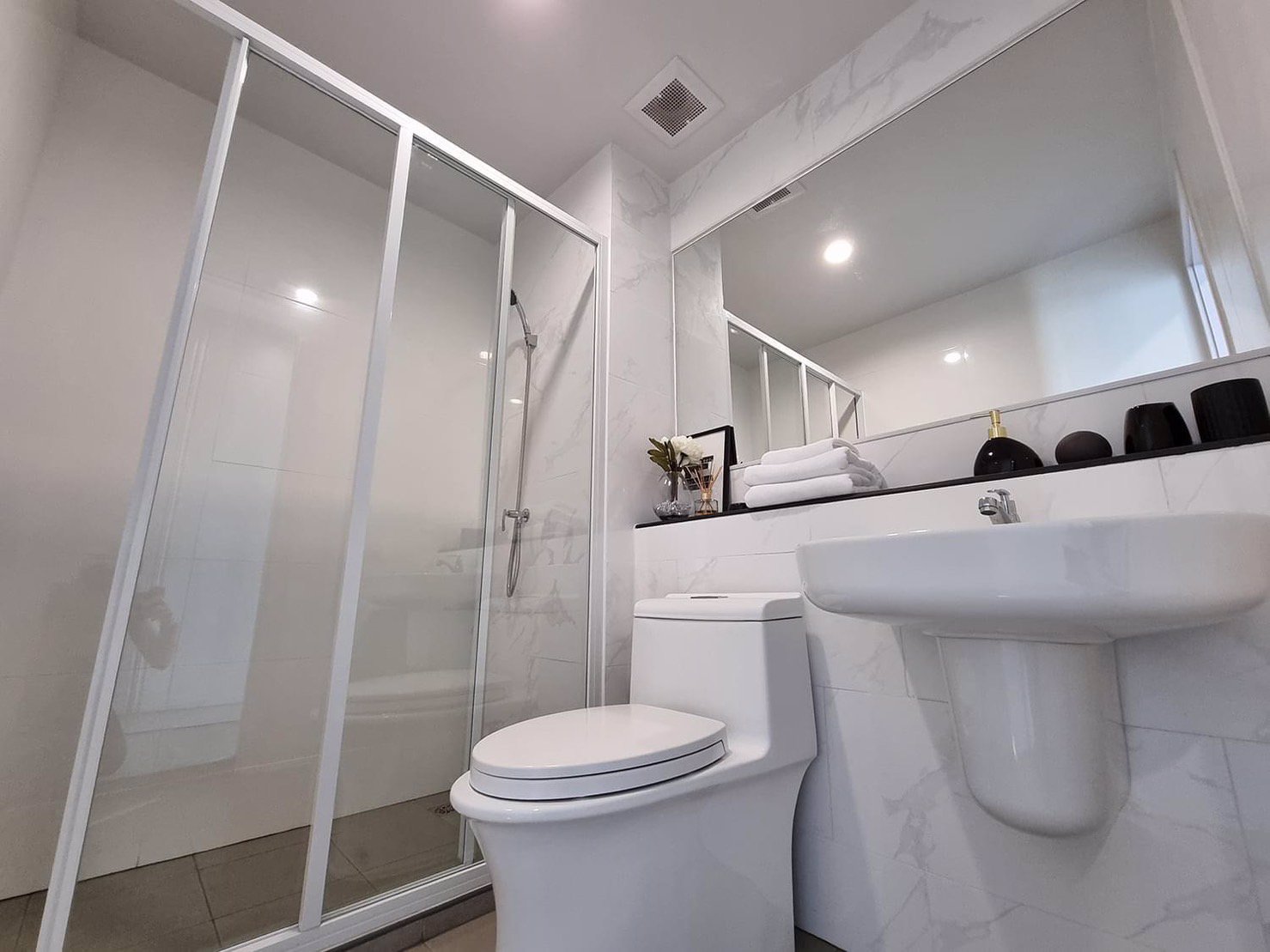 ปล่อยดาวน์-rye-condo-huamark-โครงการใกล้เสร็จพร้อมเข้าอยู่-กลางปี-66-นี้-