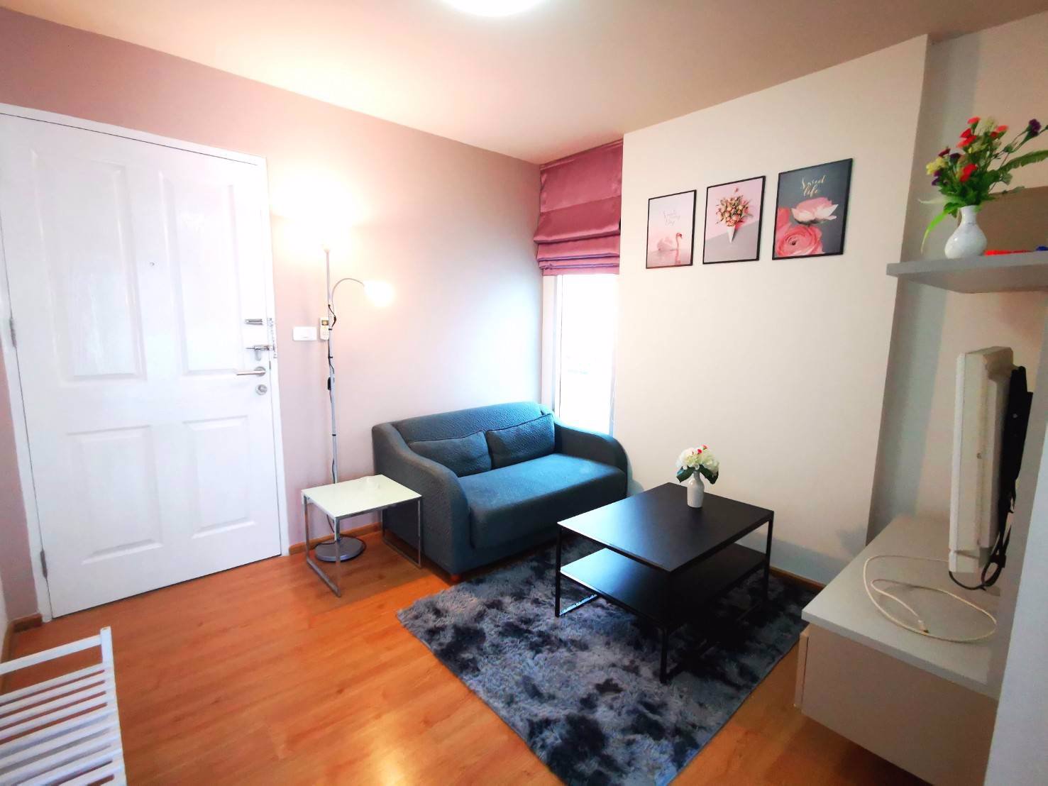 ราคาพิเศษดีคอนโดราคำแหง9-ห้องมุม-ชั้น5