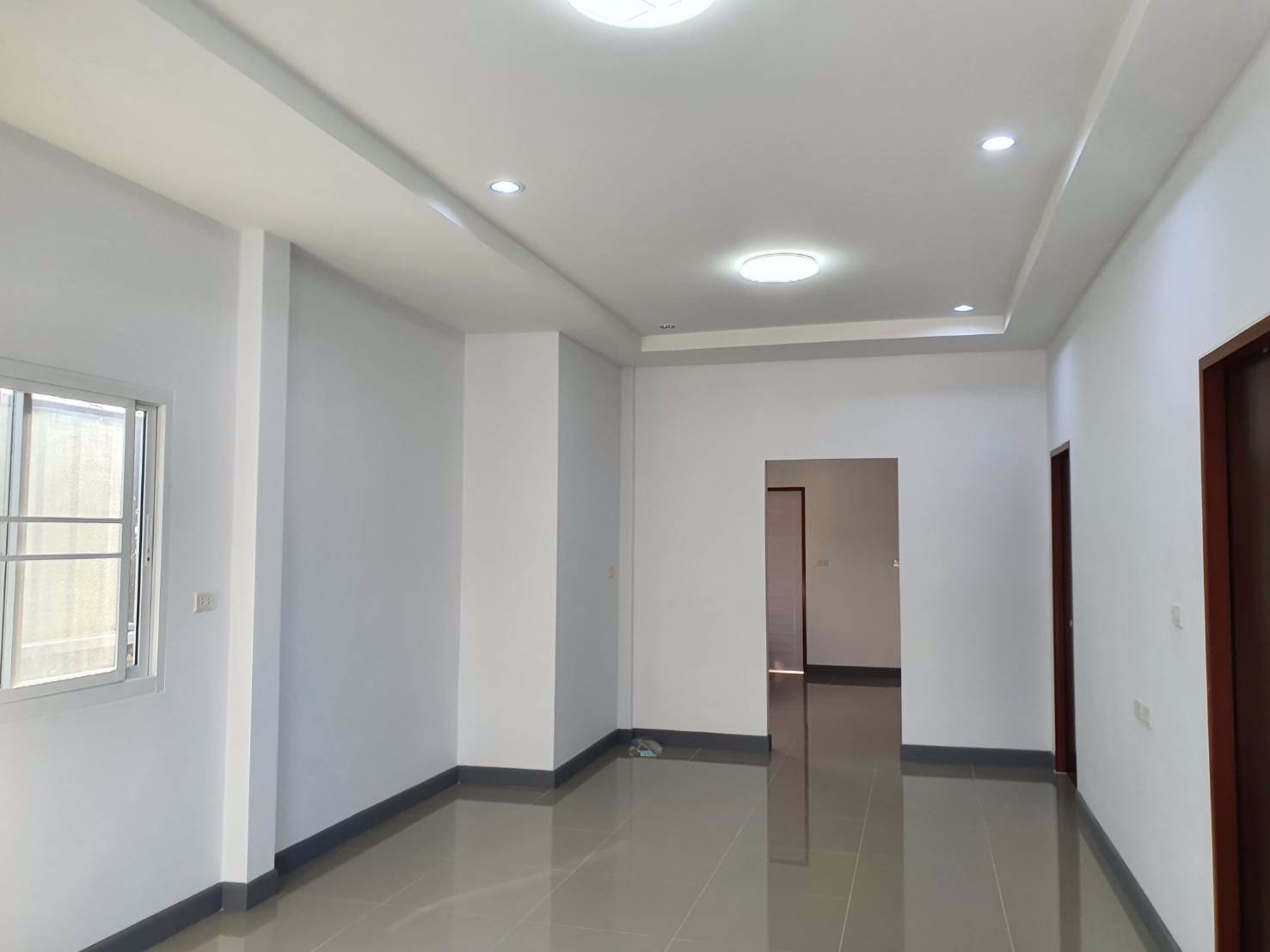 บ้านดีพร้อม-โมเดิร์นสไตส์-สวยหรู-โดดเด่น-เนื้อที่-72-ตรวา-เพียง-275-ล้าน-ซอยเพชรเกษม-110-แยก-4-3-1