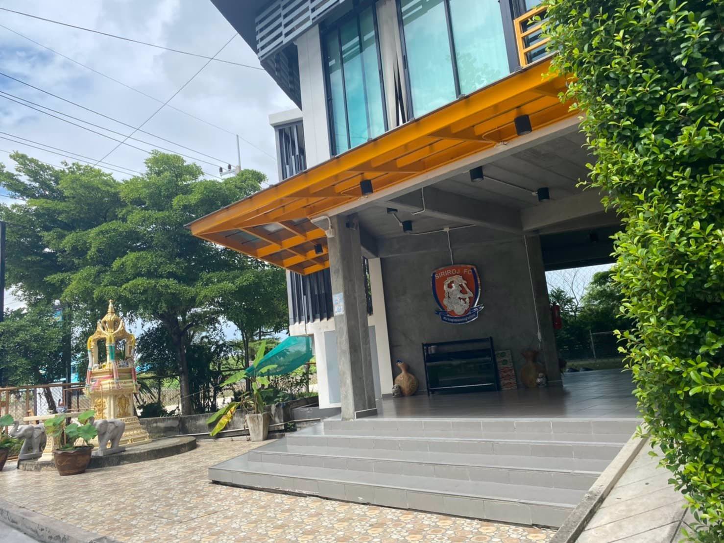 ขาย-condo-หรู-จำนวน-4-ชั้น-ชั้นละ-15-ห้อง-รวมเป็น-60-ห้อง