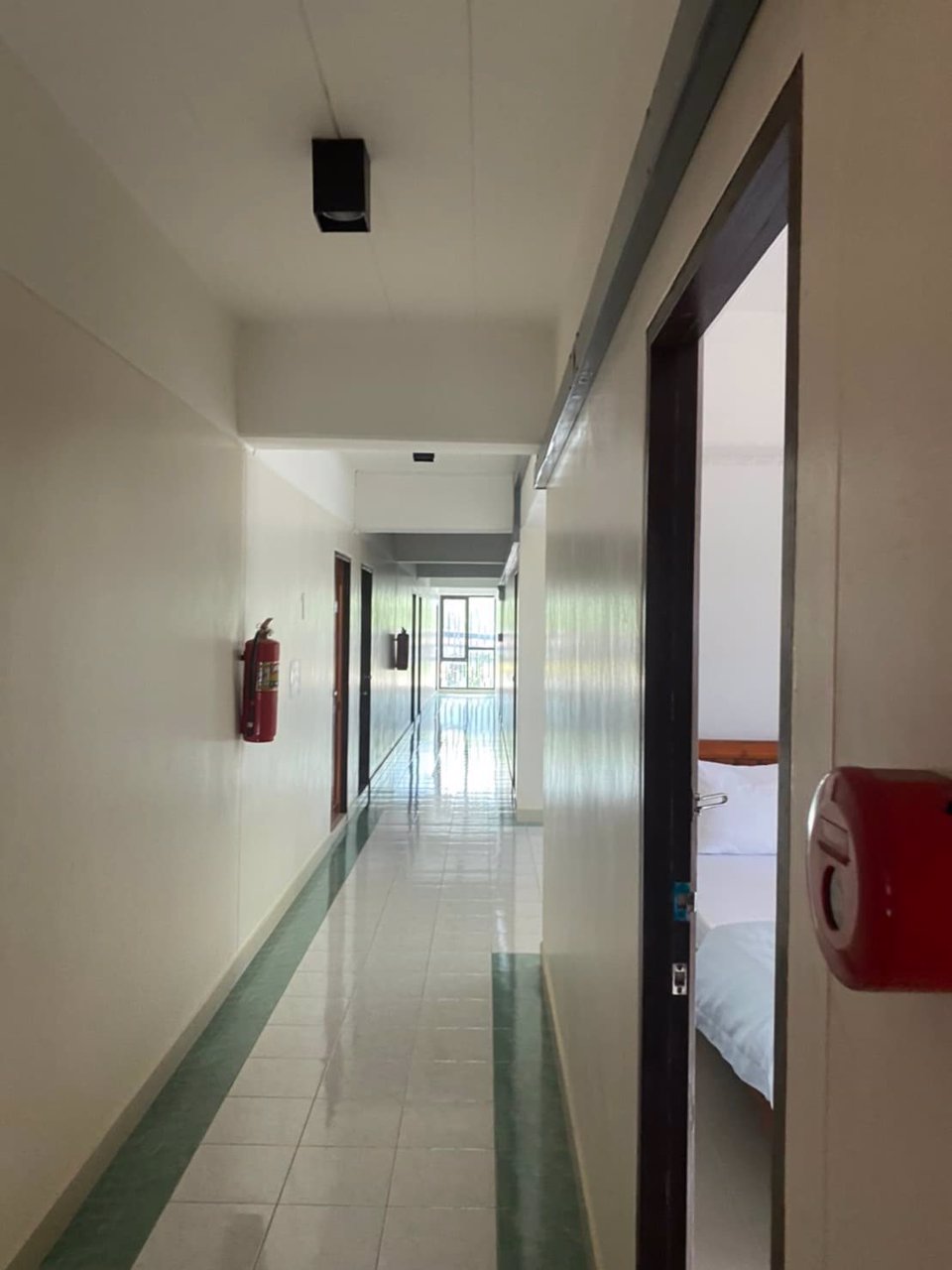 ขาย-condo-หรู-จำนวน-4-ชั้น-ชั้นละ-15-ห้อง-รวมเป็น-60-ห้อง