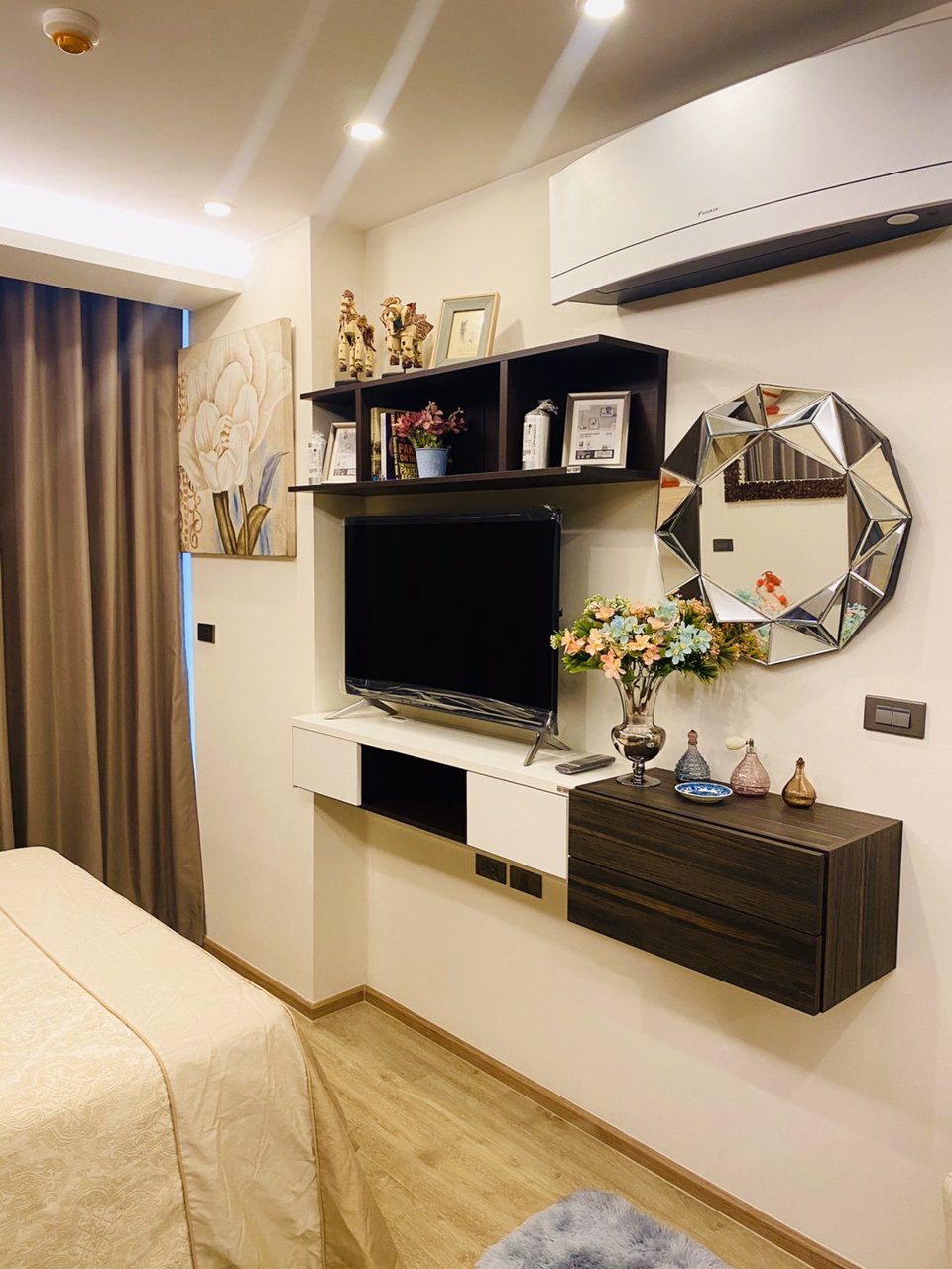 ให้เช่าคอนโดใหม่เอี่ยม-ตกแต่งอย่างดี-สวย-พร้อมอยู่-168-สุขุมวิท-30-ตรม-1-ห้องนอน-m1267