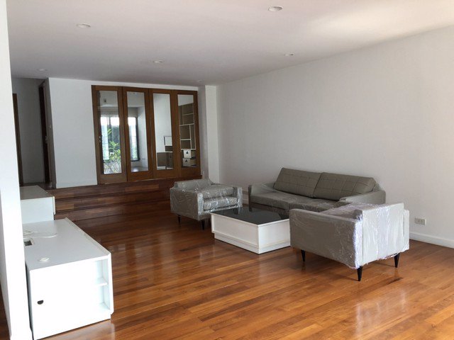 ae0085-ให้เช่า-บ้านแฝด-4-ชั้น-เนื้อที่-37-ตรว-พื้นที่ใช้สอย-350-ตรม-ทองหล่อ-20-หรือ-เอกมัย-21