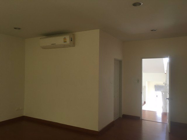 ae0089-ให้เช่า-ทาวน์โฮม-3-ชั้น-21-ตรว-บ้านกลางเมือง-เดอะ-ปารีส-กรุงเทพกรีฑา-ซอย-7