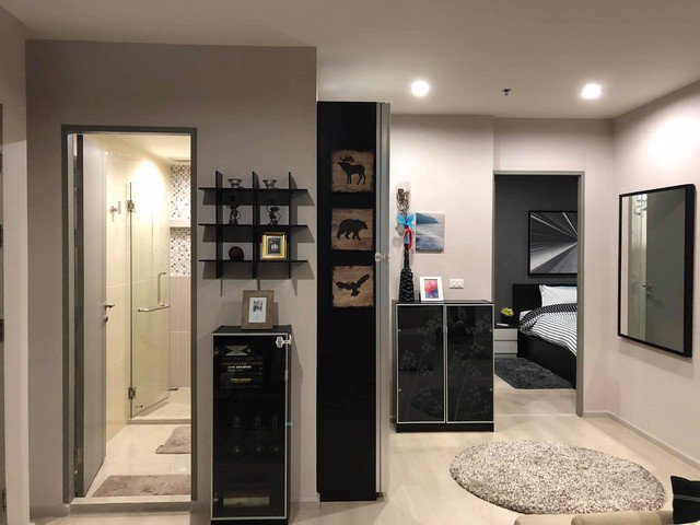 m1235-ขาย-life-ratchadapisek-ห้วยขวาง-ห้องมุม-6589-ตารางเมตร-2-นอน-2-น้ำ-ชั้นที่-24