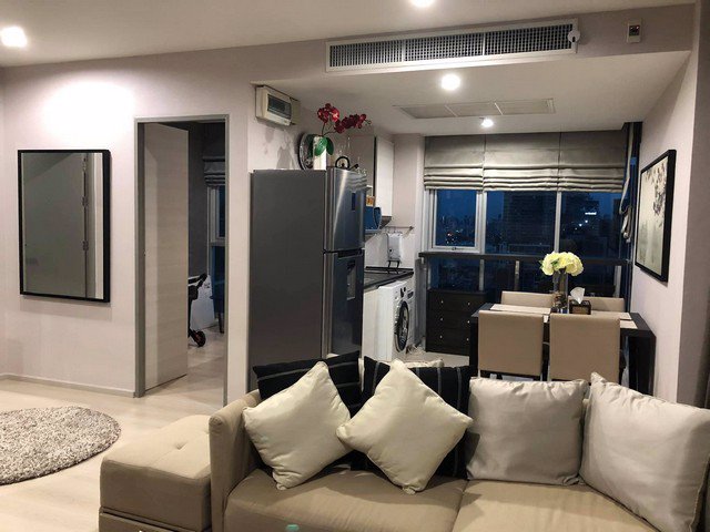 m1235-ขาย-life-ratchadapisek-ห้วยขวาง-ห้องมุม-6589-ตารางเมตร-2-นอน-2-น้ำ-ชั้นที่-24