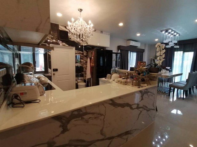 kh110-ขายบ้านเดี่ยว-แปลงมุม-พร้อมอยู่-4-ห้องนอน-4-ห้องน้ำ-โครงการ-centro-บางนา-กม7-หลังเมกะบางนา