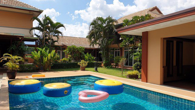 ขายวิลล่า-พร้อมสระว่ายน้ำ-สไตล์ร่วมสมัยขนาดใหญ่-10-ห้องนอน-10-ห้องน้ำ-ใกล้เซ็นทรัลเฟสติวัล-เชียงใหม่