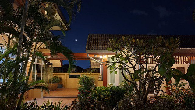 ขายวิลล่า-พร้อมสระว่ายน้ำ-สไตล์ร่วมสมัยขนาดใหญ่-10-ห้องนอน-10-ห้องน้ำ-ใกล้เซ็นทรัลเฟสติวัล-เชียงใหม่