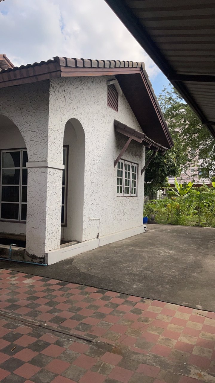 ขายที่ดิน-พร้อมบ้าน-และโชว์รูม-2-ชั้น-ใจกลางสุขุมวิท-ติดถนนสุขุมวิท77-อ่อนนุช-37-ทำเลทอง-ขนาดพื้นที