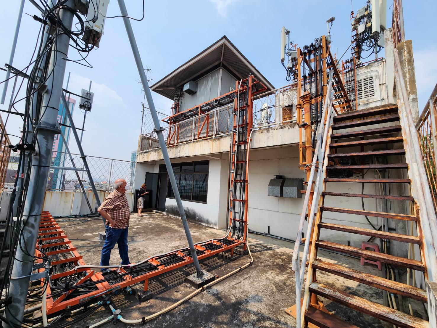 ขายอาคารโบ๊เบ๊-สะพาน5-ขนาด8ชั้นครึ่ง-พื้นที่ใช้สอย-1190-ตรม-พร้อมค่าเช่า