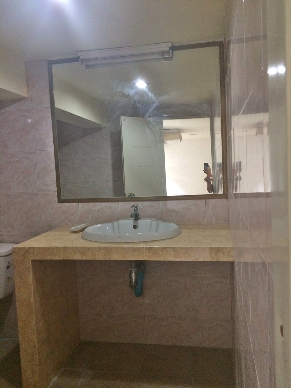 ให้เช่าห้องชุด-อาคารชุดคริสตัลการ์เด้น-ซอยสุขุมวิท-4-for-rent-at-crystal-garden-condo