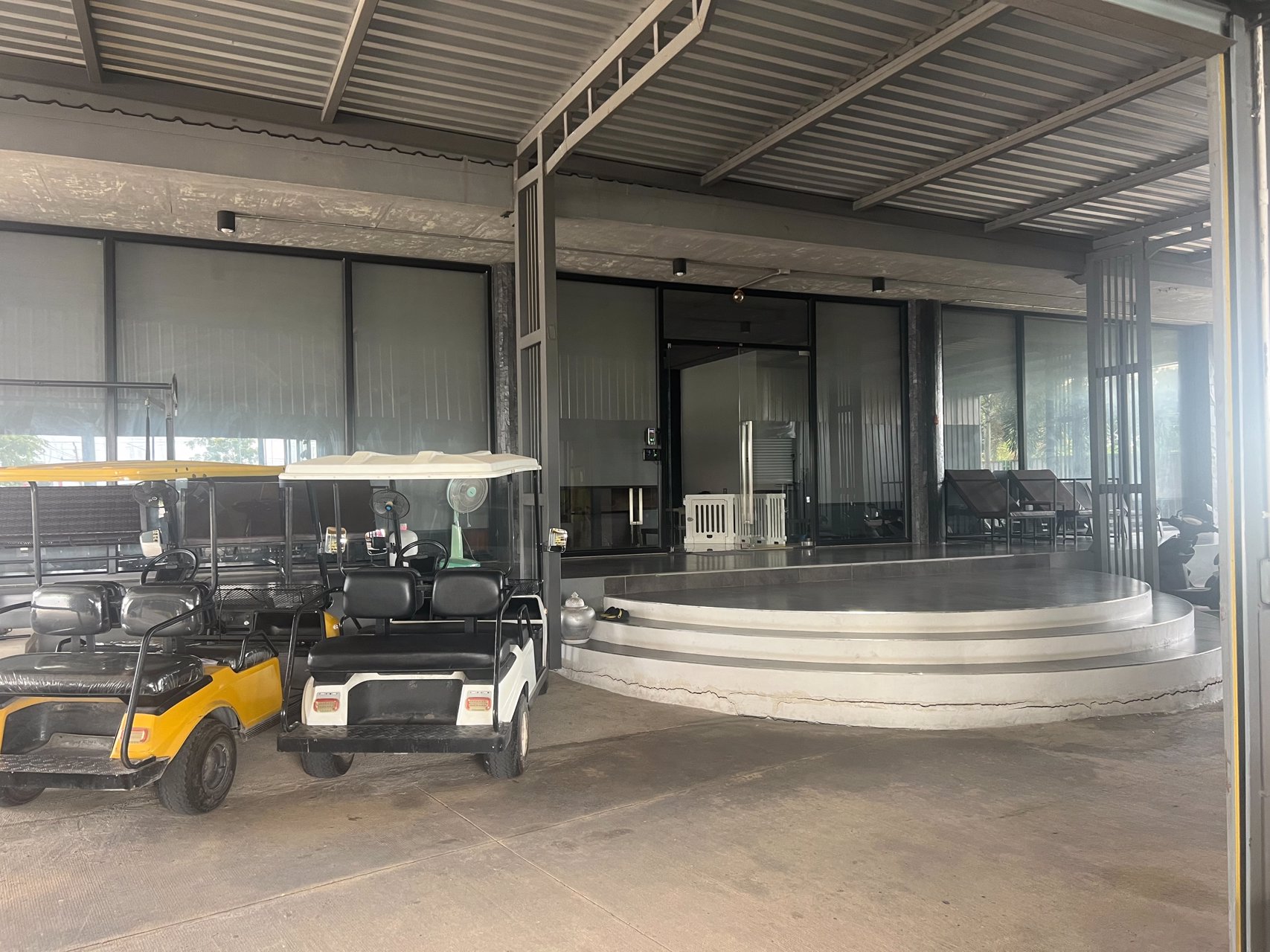 ขายโกดัง-พื้นที่ทั้งหมด-13-ไร่-ติดถนนใหญ่เส้น-340-หน้ากว้าง-100-เมตร