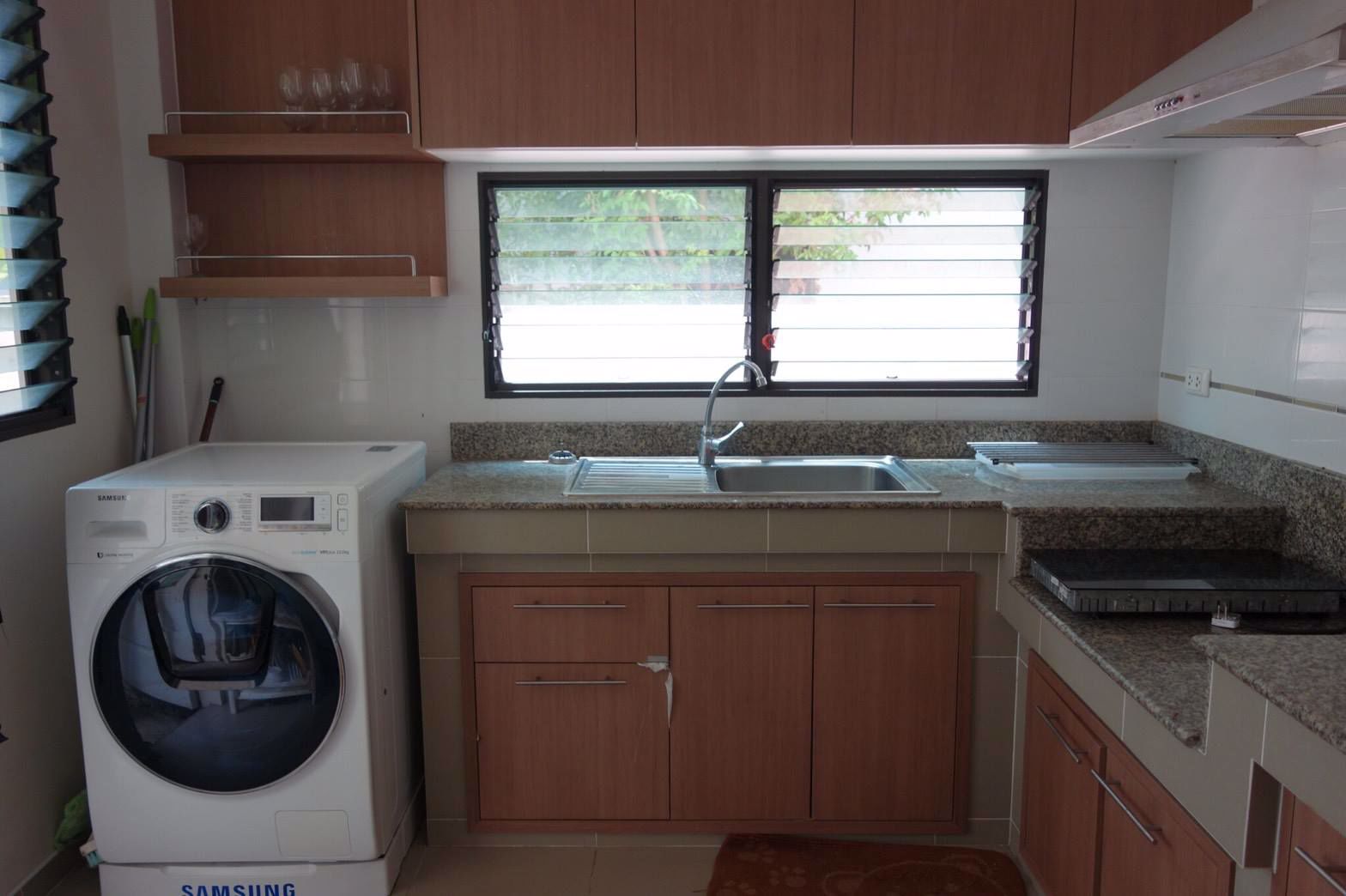 ขายบ้านเดี่ยว-2-ชั้น-หมู่บ้านมัณฑนา-เลคการ์เด้นท์-62-ตรว-ถสายไหม-56-เขตสายไหม-กรุงเทพฯ