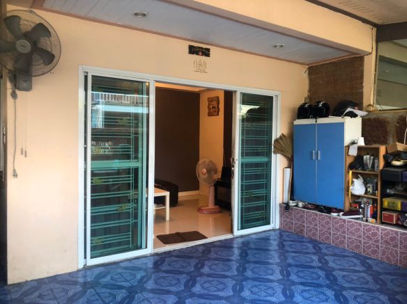 ขายบ้านแฝด-2-ชั้น-มรามอินทรานิเวศน์-ห่างจากถนนรามอินทรา-67-เพียง-700-เมตร-ใกล้รถไฟฟ้าสีชมพู-เหมาะสำ