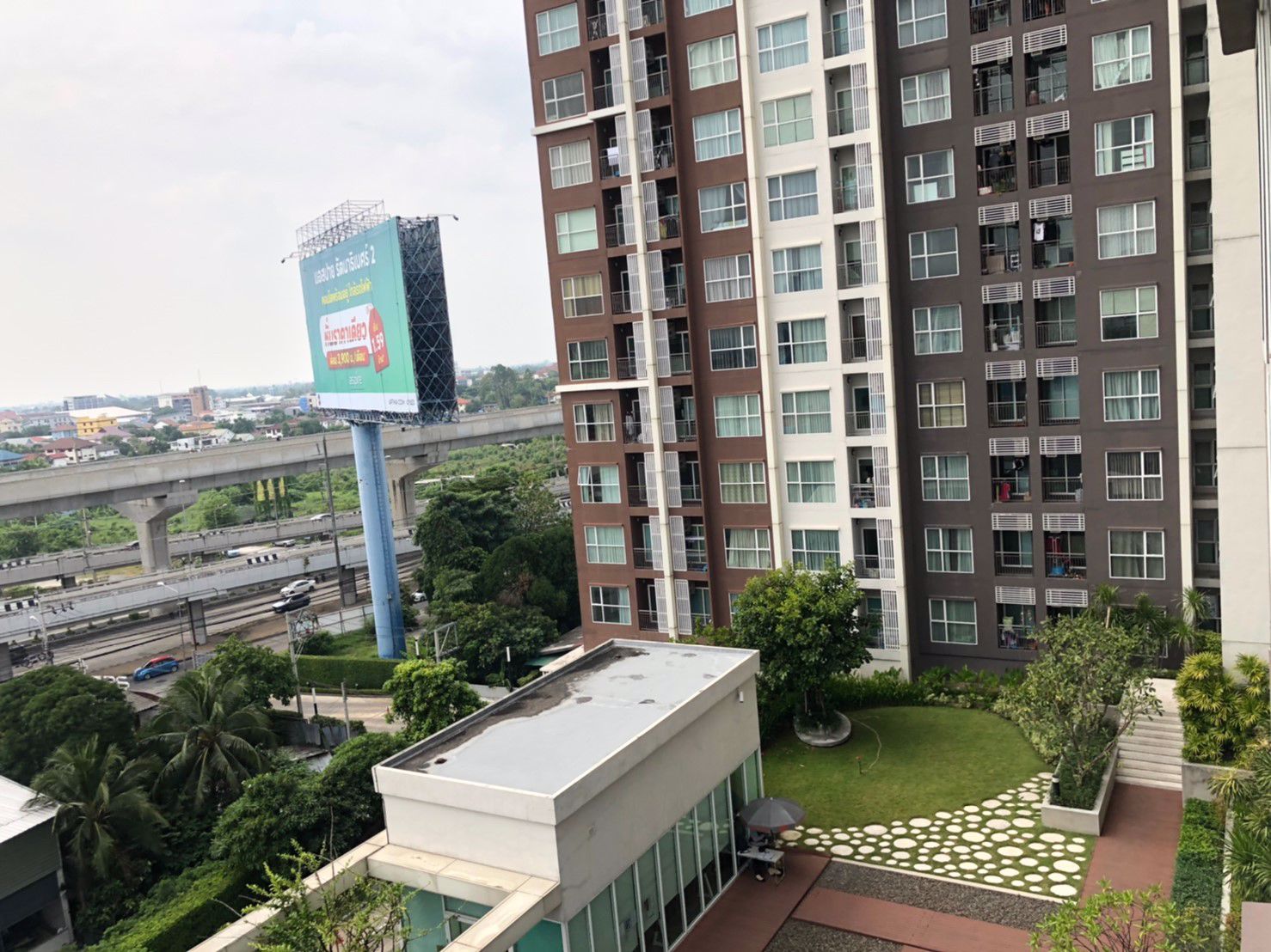 ขายด่วน-คอนโด-aspire-รัตนาธิเบศร์-สภาพใหม่พร้อมอยู่-ห้องมุม-พร้อมระบบกุญแจ-digital-door-lock