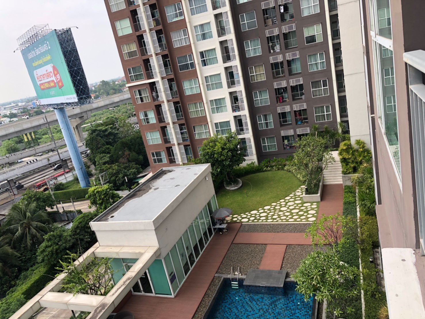 ขายด่วน-คอนโด-aspire-รัตนาธิเบศร์-สภาพใหม่พร้อมอยู่-ห้องมุม-พร้อมระบบกุญแจ-digital-door-lock