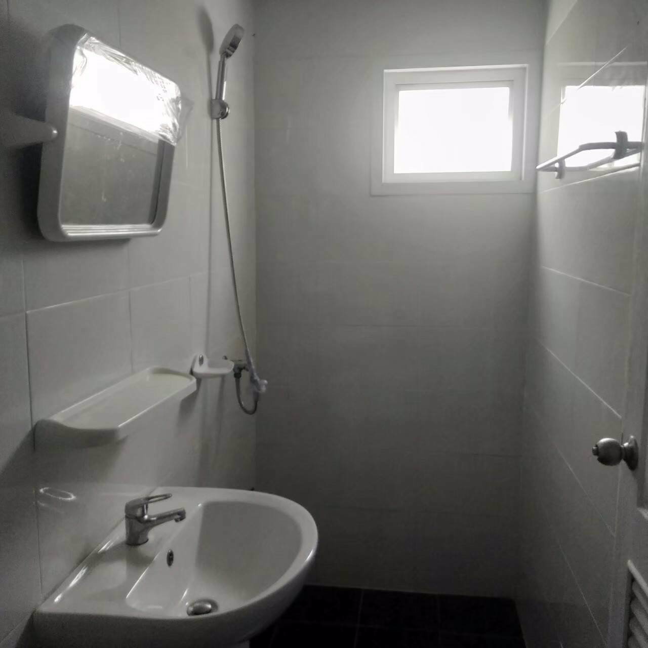 ขายขาดทุน-อาคารพาณิชย์-35-ชั้น-พร้อมผู้เช่า-ทำเลดี-โครงการทิวลิปสแควร์-ติดถนนเพชรเกษม