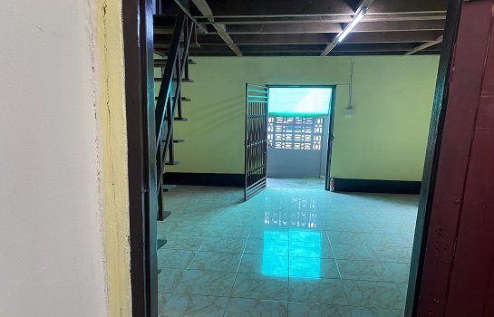 บ้านครึ่งตึกครึ่งไม้-2ชั้น-ในเมืองหนองคาย-ซอยวัดลำดวน-ให้เช่า