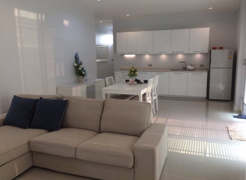 ขายบ้านเดี่ยว-พูลวิลล่าพร้อมสระว่ายนำ้ส่วนตัว