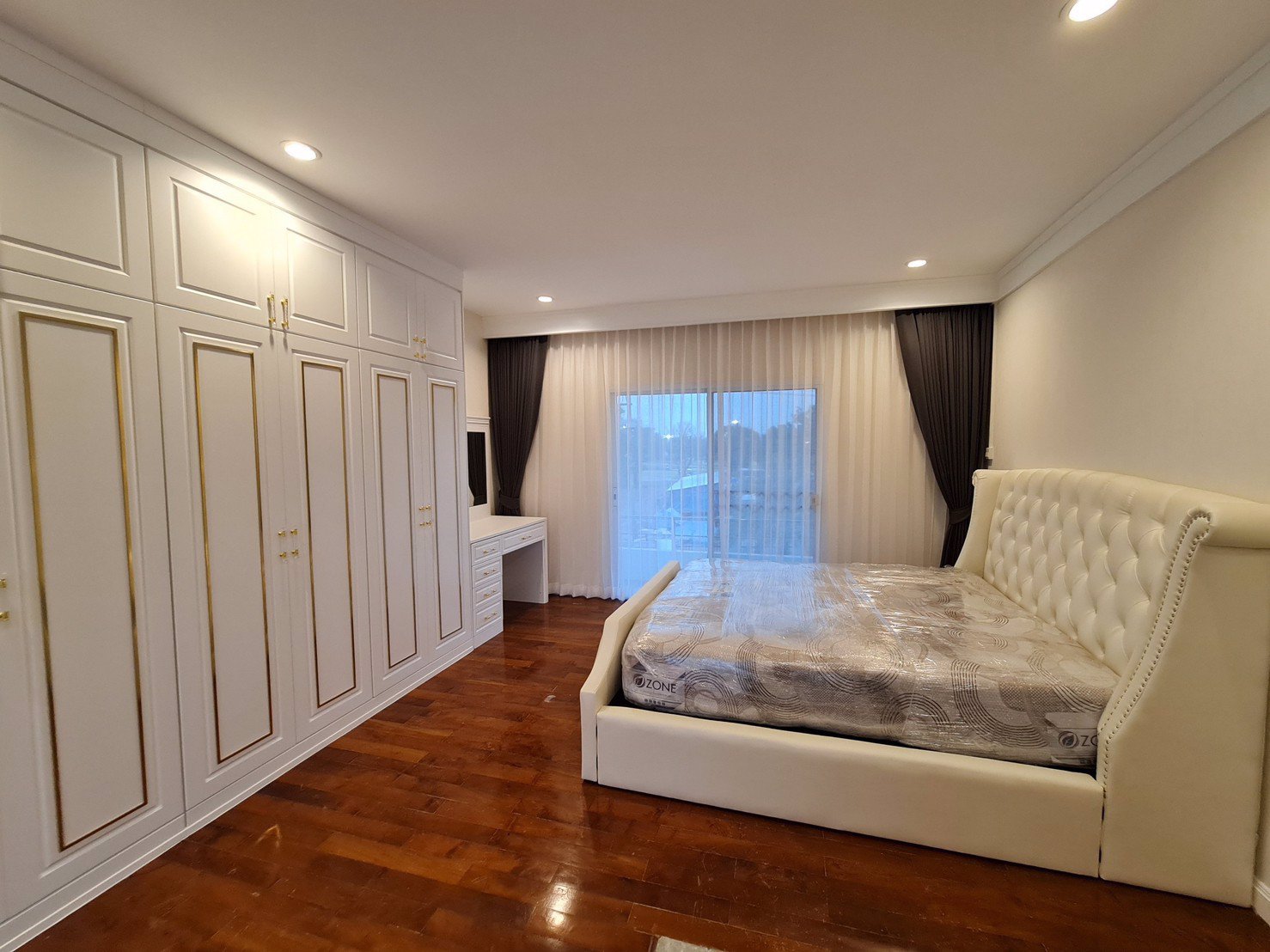 ขายบ้านหรู-สนามกอล์ฟไพน์เฮิร์สท-pinehurst-golf-club-รังสิต-ริมทะเลสาบ-พร้อมสระว่ายน้ำ