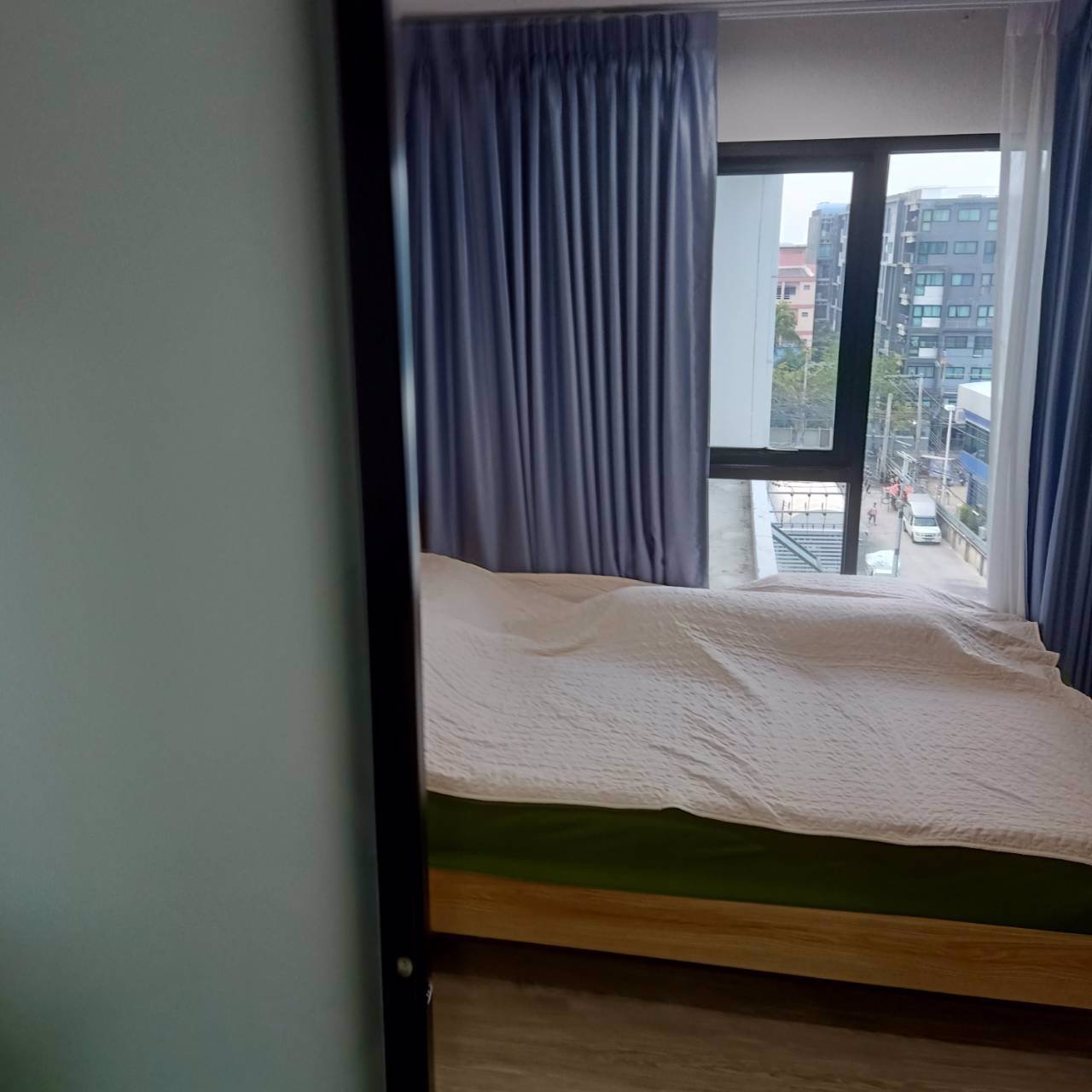 ขายคอนโดไรย์-สุขุมวิท-101-1-แถมเครื่องใช้ไฟฟ้า-เฟอร์นิเจอร์-ฟรีค่าใช้จ่ายวันโอน-ฟรีค่าส่วนกลาง-1-ปี