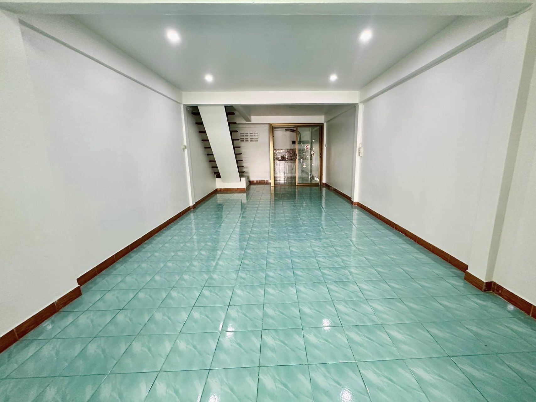 ขายถูก-ขายด่วน-หมู่บ้านวิลล่านวนคร-รีโนเวทแล้ว