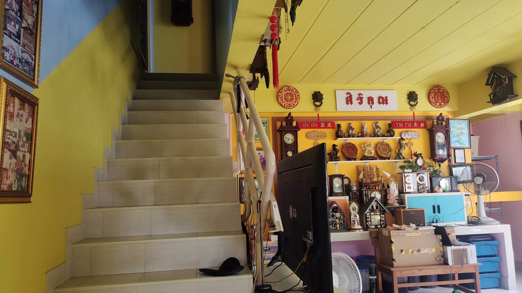 ขายบ้าน3ชั้น-ทรงโมเดริน-ขนาด-82-ตรว-โฉนด2แปลง-ซอยอ่อนนุช-68