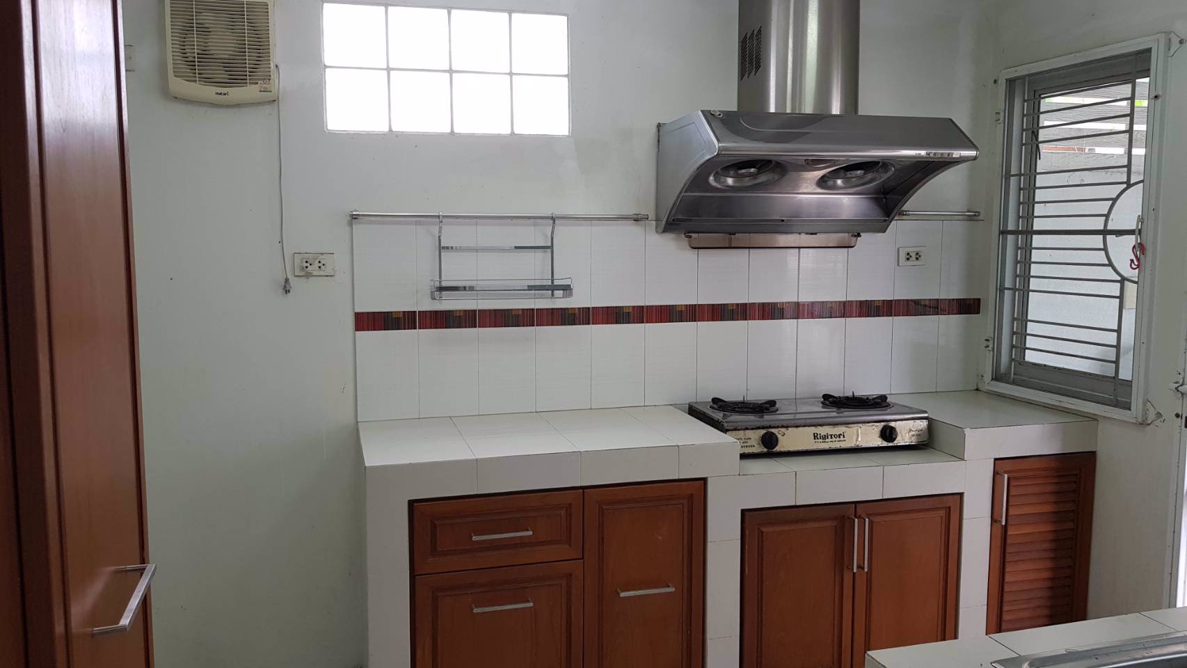 ขายด่วน-บ้านเดี่ยว-คริสตัลพลัส-ศรีราชา-หนองยายบู่-ชลบุรี-crystal-plus-sriracha-