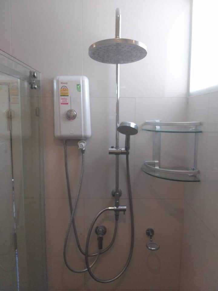 ให้เช่าบลอสซั่มคอนโด-แอท-แฟชั่น-blossom-condo-fashion-แต่งครบ-มีเครื่องซักผ้า