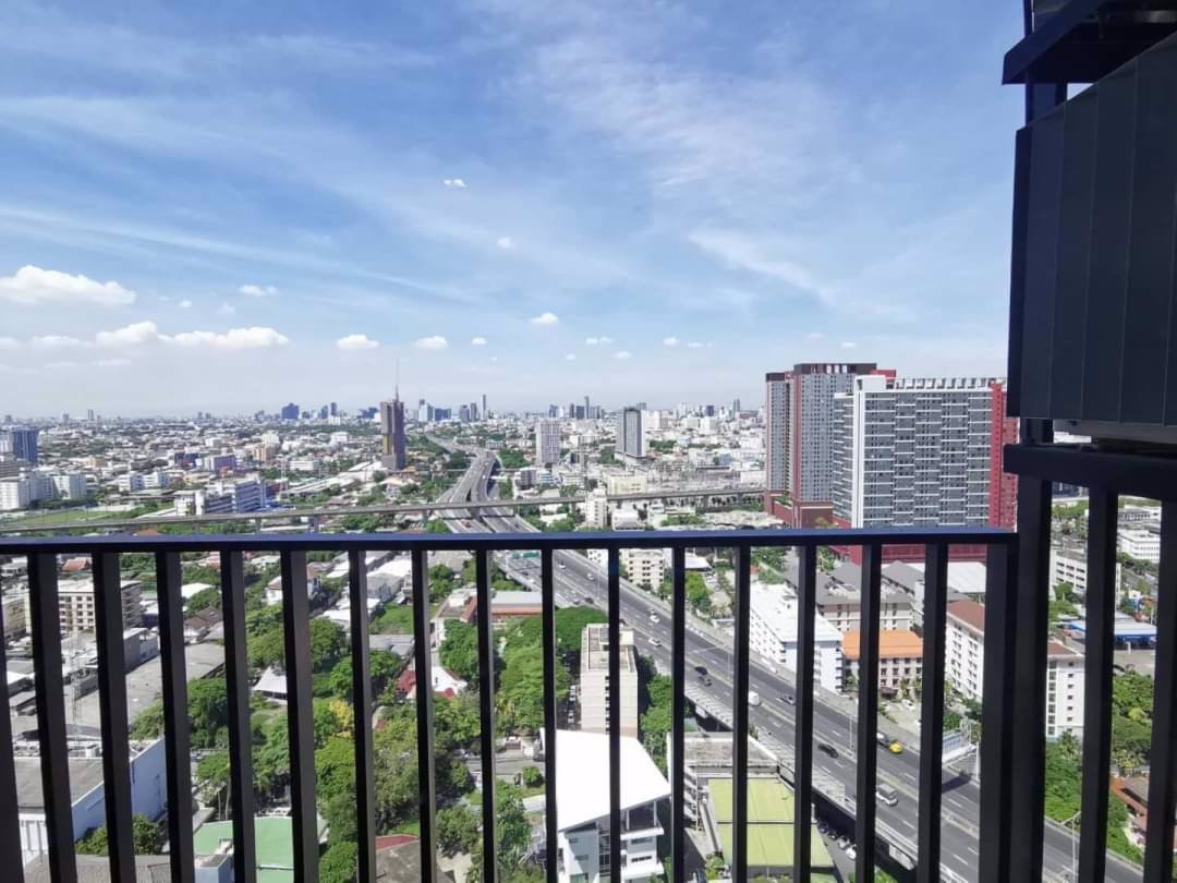 ให้เช่าคอนโด-the-base-garden-rama9-ใกล้-airport-link