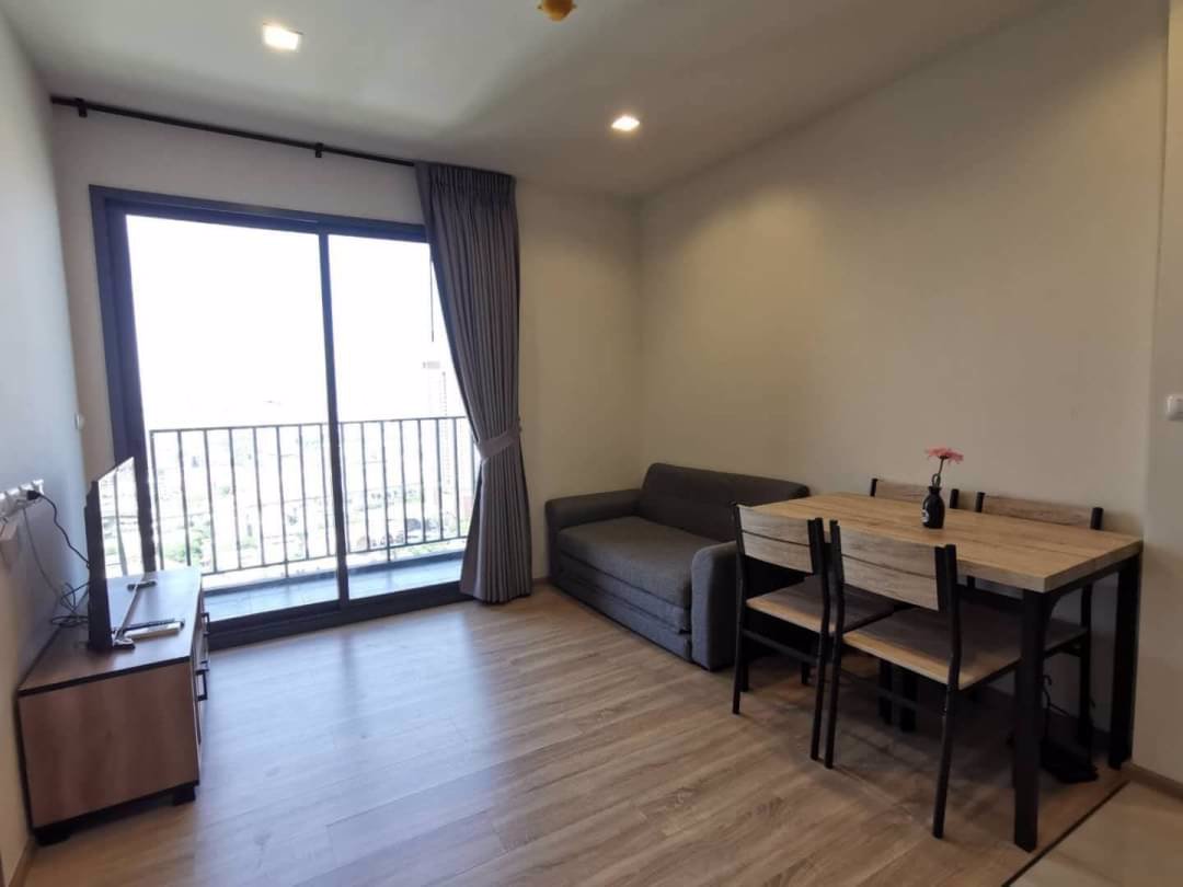 ให้เช่าคอนโด-the-base-garden-rama9-ใกล้-airport-link