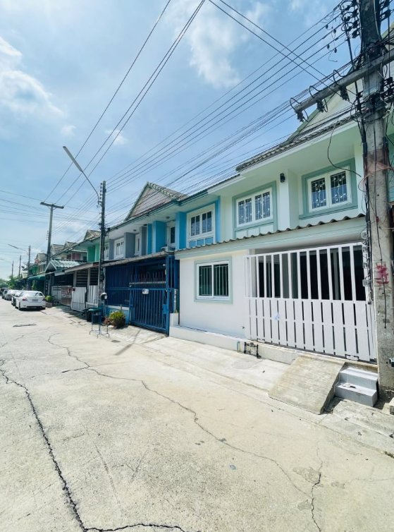 ขายด่วน-ขายถูก-บ้านรีโนเวทใหม่-เหลือเพียง-155-ล้าน-รีบจองด่วนเลยครับ