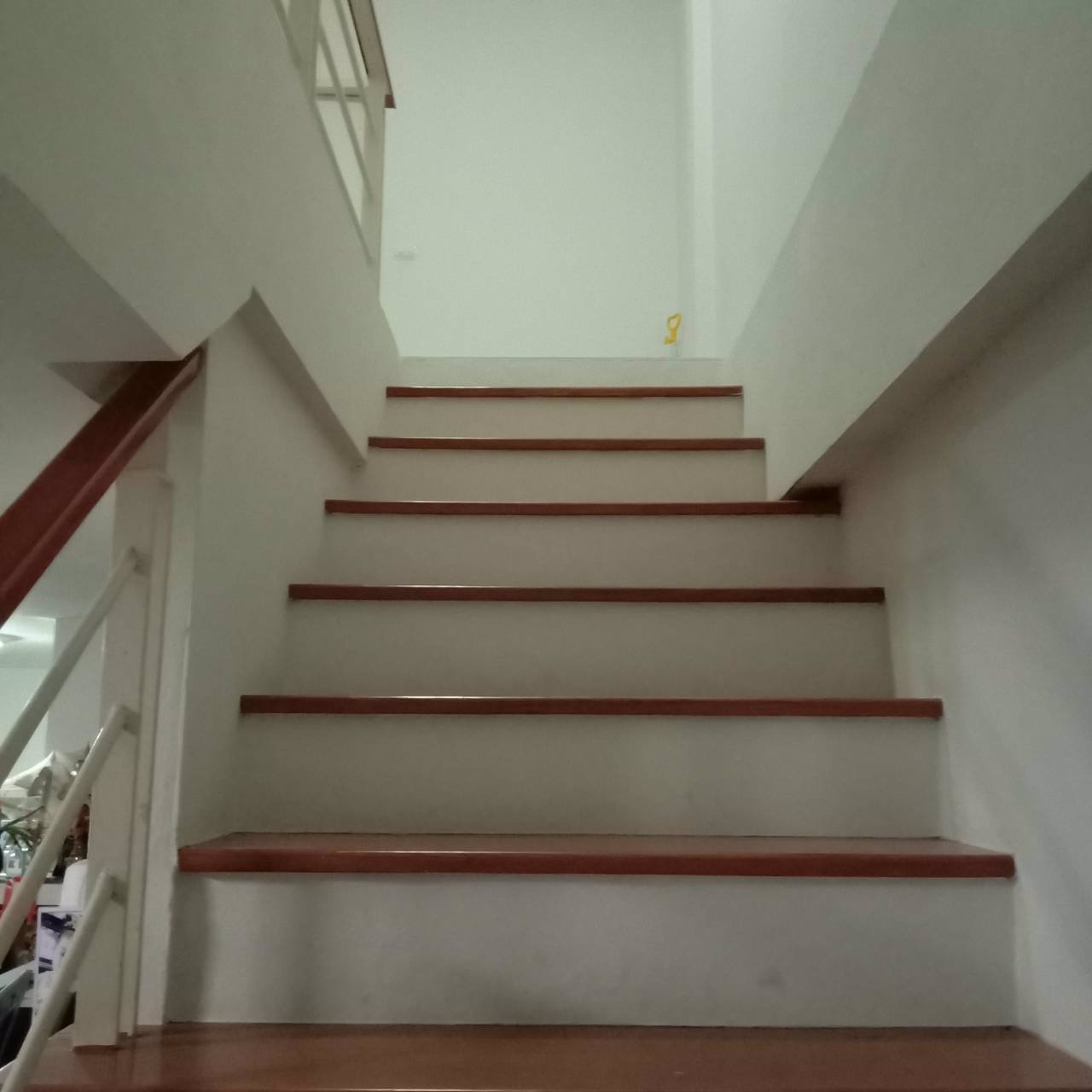 ขายบ้านทาวน์เฮ้าส์-2-ชั้น-20-ตรว-หมู่บ้านประภัสสร-6