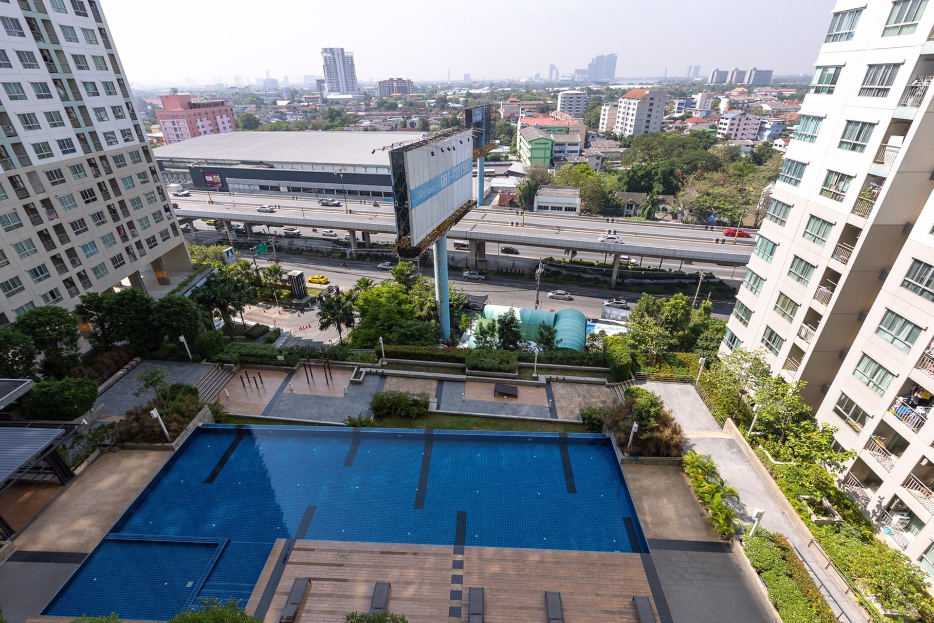 ให้เช่าคอนโดลุมพินีวิลล์-แจ้งวัฒนะ-ปากเกร็ด-ชั้น-12