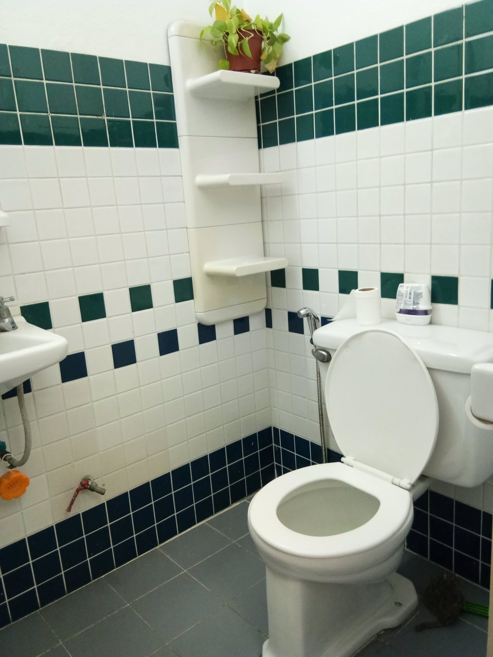 ให้เช่า-สำนักงาน-ใกล้-bts-อุดมสุข-เพียง-150-เมตร-ขนาดพื้นที่-180-ตรม-ติดถนนสุขุมวิท