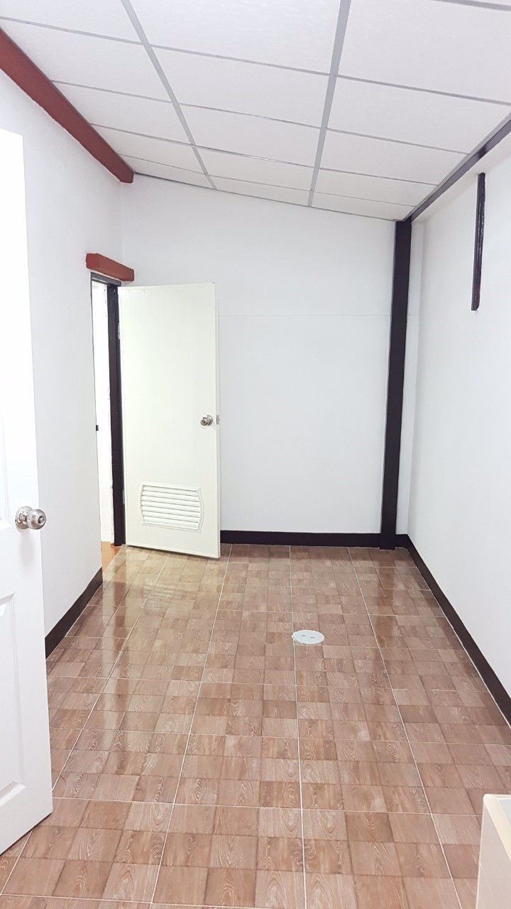 ขายด่วนหมู่บ้านพฤกษา-7