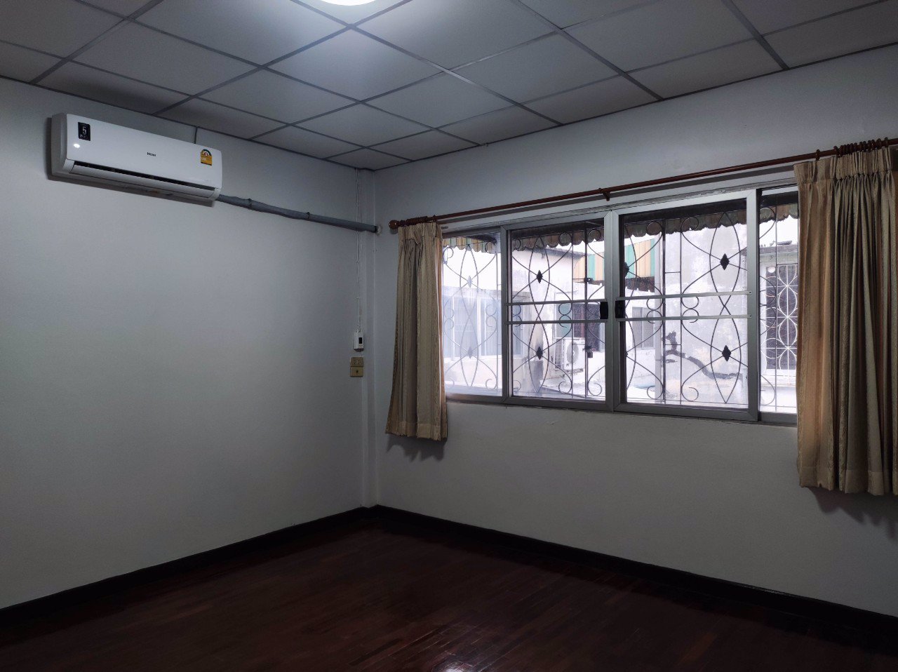 ทาวน์เฮ้าส์ให้เช่า-ซอยวงศ์สว่าง-19-ใกล้-mrt-วงศ์สว่าง-และ-big-c-วงศ์สว่าง