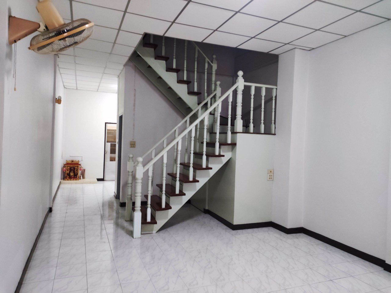 ทาวน์เฮ้าส์ให้เช่า-ซอยวงศ์สว่าง-19-ใกล้-mrt-วงศ์สว่าง-และ-big-c-วงศ์สว่าง