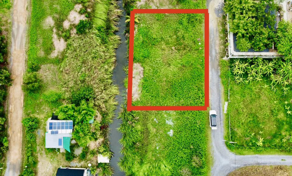 ขายถูก-ที่ดินคลอง5-ขายถูกกว่าราคาประเมิน-ด้านหน้าติดถนน-ด้านหลังติดลำคลอง