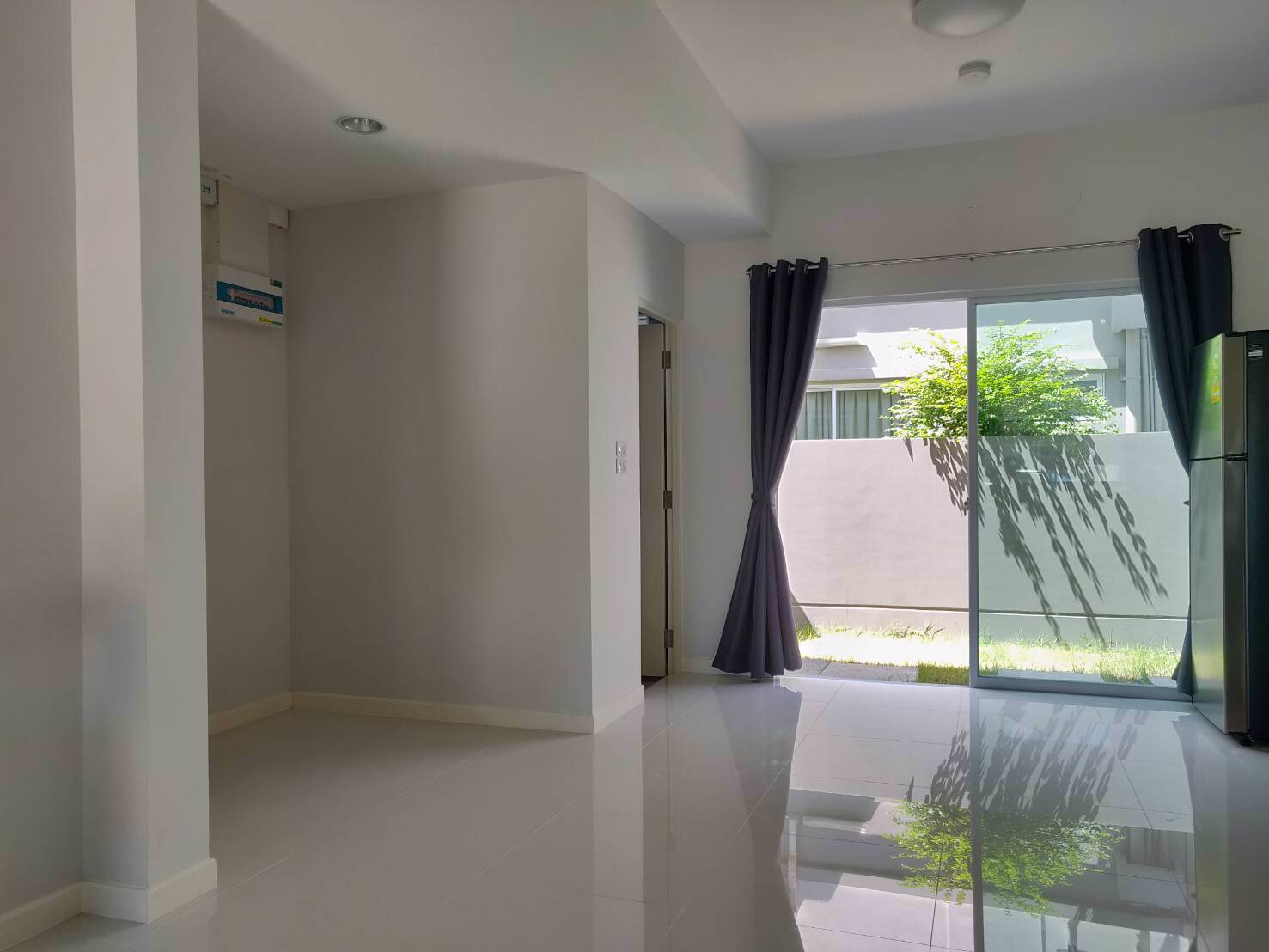 ขายบ้านทาวน์โฮม-อินดี้-indy-ศรีนครินทร์-ร่มเกล้า-ใกล้สนามบินสุวรรณภูมิ-และ-airport-link-ลาดกระบัง