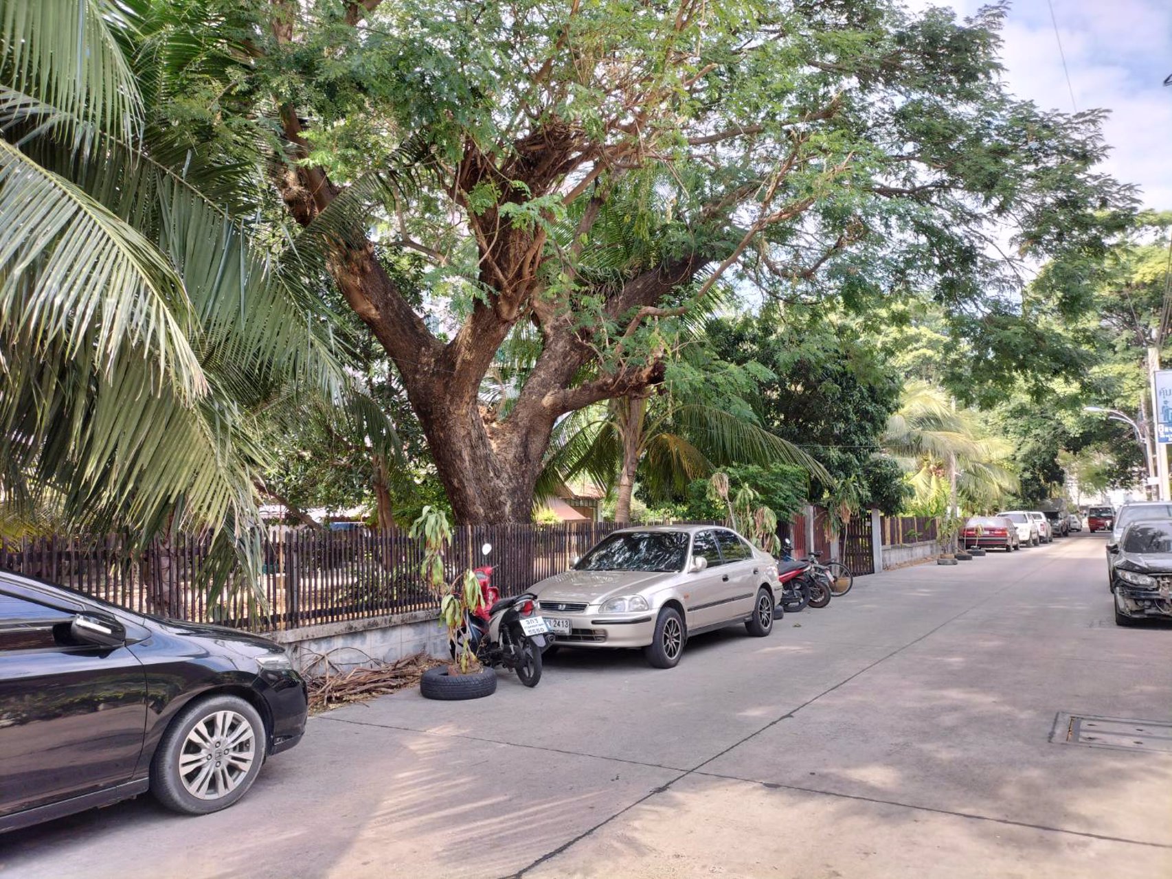 ขายที่ดินติดถนนสุขุมวิท-107-หัวมุมซอยแบริ่ง-14