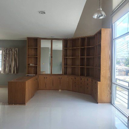 ทาวน์โฮม-3-ชั้นครึ่ง